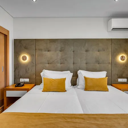 Hotel Sol & 4*