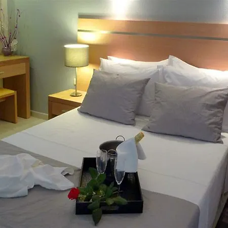 Hotel Sol & 4*