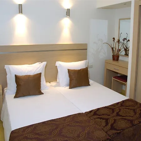 Hotel Sol &