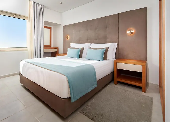 Sol & 4* Αλμπουφέιρα