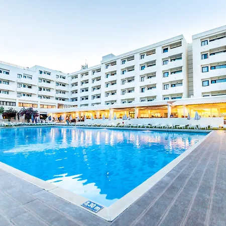 Hotel Sol &