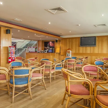 Ξενοδοχείο Sol & 4*